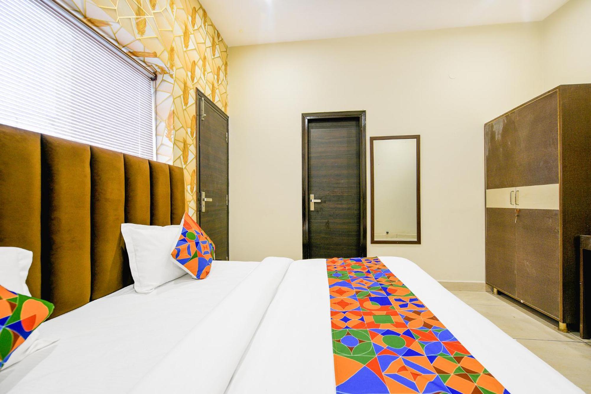 Fabhotel Royal Regency I Ludhijána Exteriér fotografie